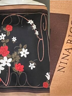 Gorg Vintage Nina Ricci Silk Blend Scarf 23 In Sq Excellent Condition